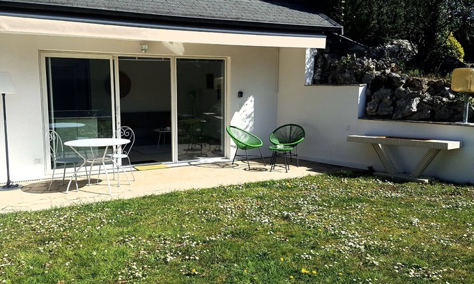 Limonest Apartment | Appartement Avec Jardin et Piscine, Proximité Lyon et Techlid