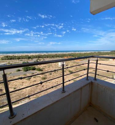 Ras Kebdana Apartment | Appartement avec vue unique sur la plage