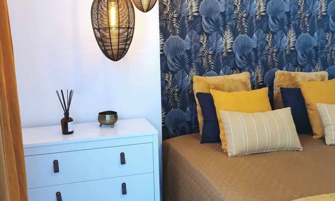 Centre-Ville Apartment | Appartement Chic & Cosy, Calme, Très Bien Situé , à 2 min de la Plage & de Tout