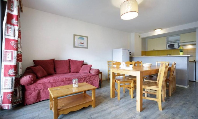 Peyragudes Apartment | Appartement Confort 10 Pers. à Peyragudes - 3 Ch, Balcon Sud, Près des Pistes - FR-1-695-1