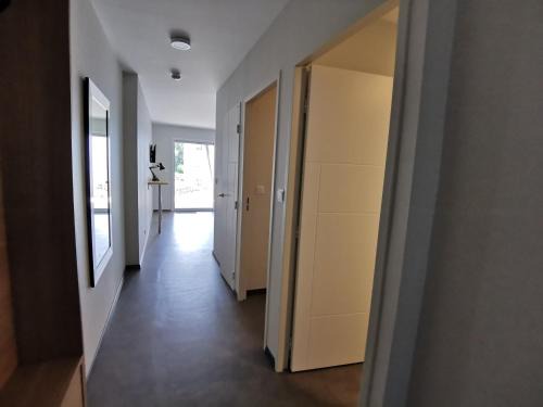 La Tranche-sur-Mer Apartment | Appartement cosy côté cour, accès plage, piscine, balcon, parking, animaux admis, La Tranche-sur-Mer - FR-1-194-228