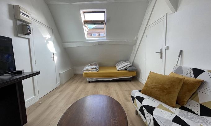 Villiers-le-Bel Apartment | Appartement Cosy et Calme Proche Paris