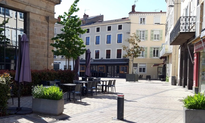 Issoire Apartment | Appartement Hyper-centre Issoire