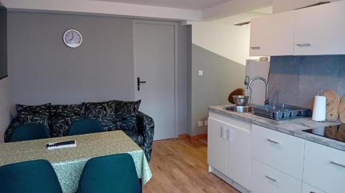 Europe Apartment | appartement rez de chaussée