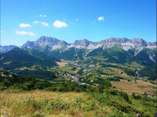 Gresse-en-Vercors Apartment | Appartement tennis randonnées - Gresse en Vercors - Résidence les Centaures