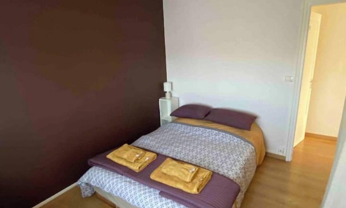 Marcq-en-Baroeul Apartment | Appartement Tranquille Près de L'hippodrome de Marcq en Baroeul
