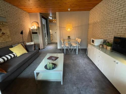 Bruinisse Apartment | Appartement Zeeland, Bark 46
