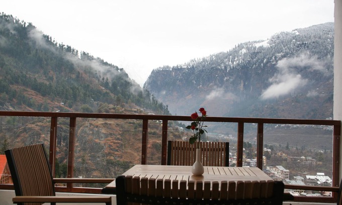Old Manali Resort | Apple Country Resorts - A Vegetarian Place