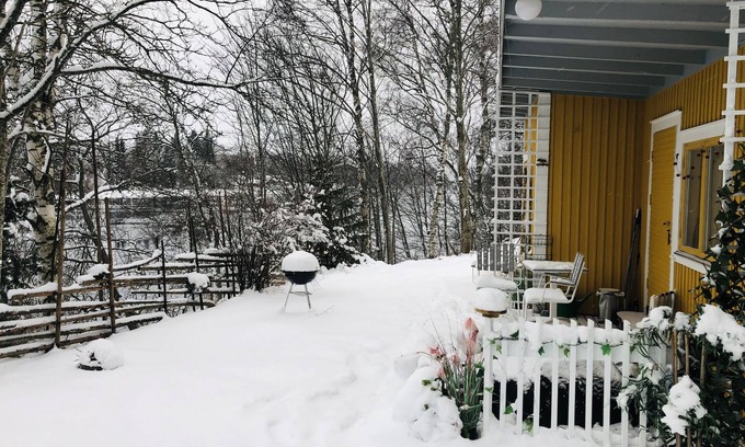 Avesta Cabin | Apple tree cabin with river views