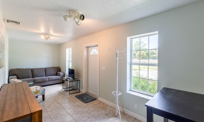 Loxahatchee Groves Apartment | Appt first floor on equestrian estate