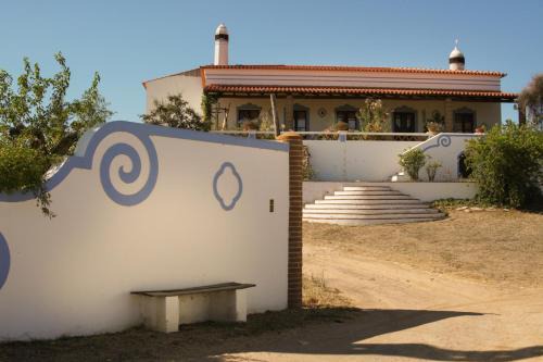 Vila Verde de Ficalho Ski Chalet | Aproveite o sabor do Alentejo