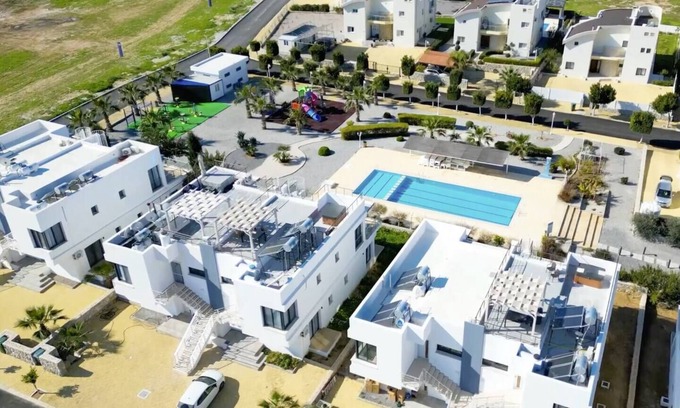 Tatlisu Apartment | Aptm for 5, near the sea, pool, BBQ area, terrace…