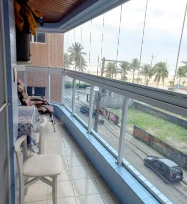 Aviacao Apartment | Apto Pé na Areia com Vista Mar, Churrasqueira e Espaço para 8 Pessoas