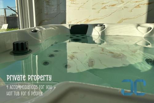 Ovar House | Arada Property - 4 Houses in 1 Private Property, Free Parking and Hot Tub