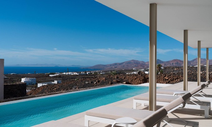Tias Villa | Areté. Casa Agua, con Increíble Terraza y Vistas Panorámicas al mar