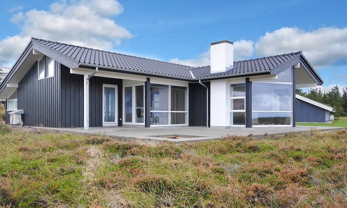 Trend House | "Arisa" - 100m to the fjord by Interhome