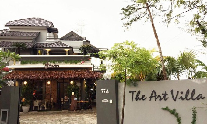 Kampung Tambak Bunga Resort | Art Villa