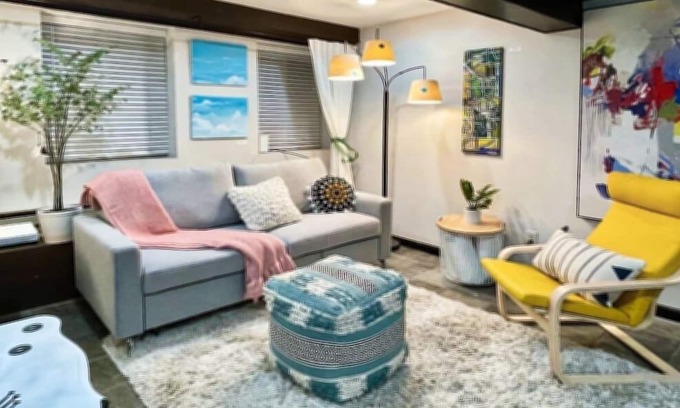 Midtown Sacramento Apartment | Artist's apartment in the heart of the city