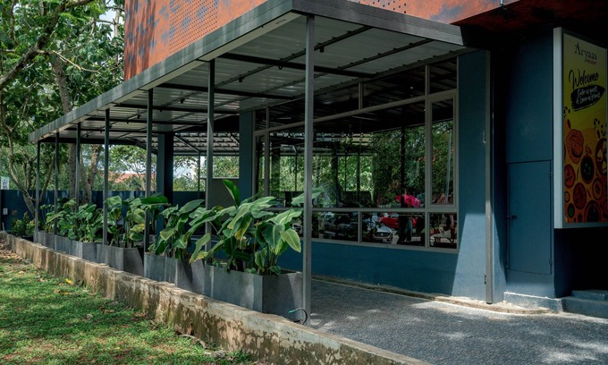 Kakkanad Hotel | Aryaas Regent