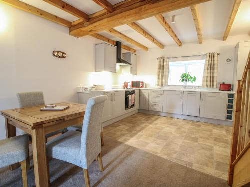 Overton-on-dee House | Ascot