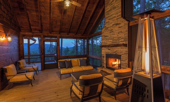 Blue Ridge Cabin | Aska Luxury Cabin – 4 King Suites & Stunning Mountain Views