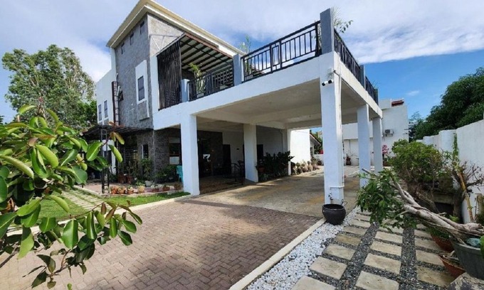 San Nicolas Apartment | at the ALs Place