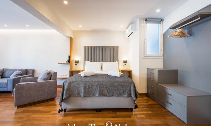 Omonia Apartment | AthensThea Luxury Penthouse Apt in Omonia 115sq.m.