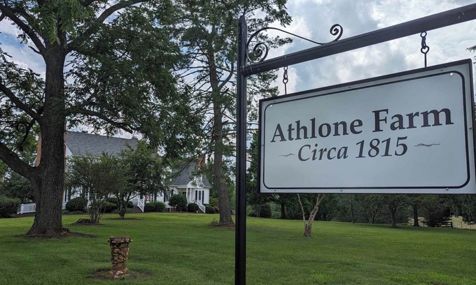 Clifford House | Athlone Farm: Spacious, Gorgeous Grounds, Historic Outbuildings, Summer Deals!