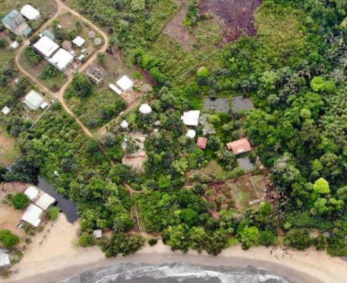 Kribi Apartment | Atlantic view studio with Kitchen by Casa