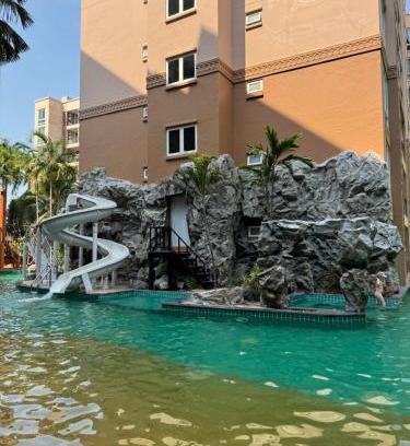 South Pattaya Apartment | Atlantis Condo Building B by Mariia