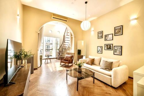 Hang Buom Apartment | Attic Glass dome Duplex- LoveHanoi Stay