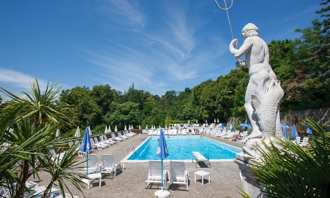 Susello Apartment | Attractive 2-room apartment with sunbath, pool and dream view