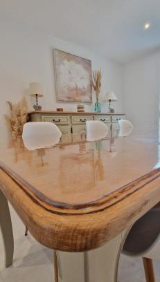 Mesnil-Saint-Pere House | Au Jardin d'Olga
