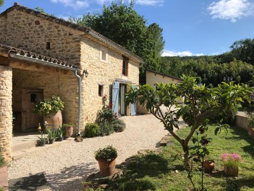 Saint-Pons-la-Calm House | au milieu des bois