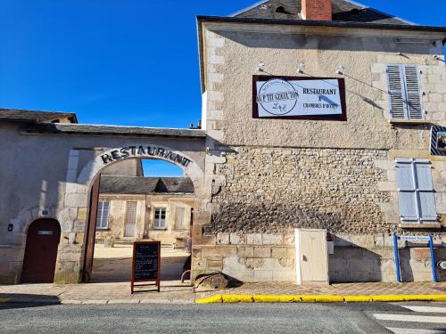 Les Aix-d'Angillon Bed & Breakfast | Au P'tit Gueul'ton