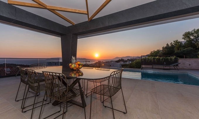 Moca Villa | Aurelia 8