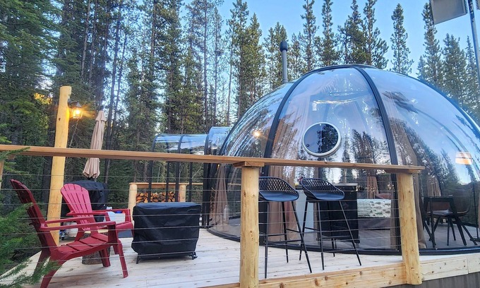Rock Lake House | AuroraSphere Transparent Dome on Wilderness Trail -Secluded with Vista Views