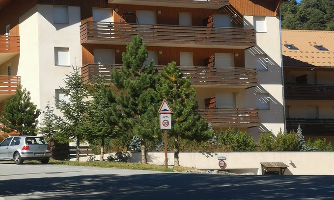 Saint-Etienne-de-Tinee Apartment | Auron, furnished 2-room apartment + mountain corner, sleeps 6