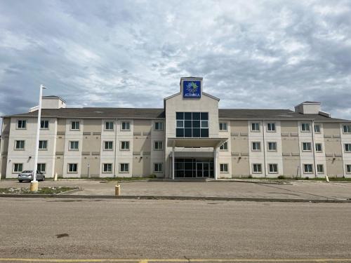 Estevan Hotel | Aurora Inn Estevan