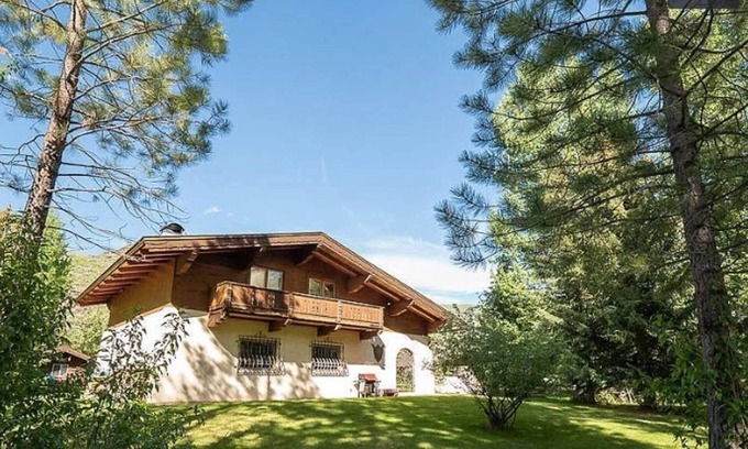Sun Valley House | Austrian Chalet minutes from the mountain