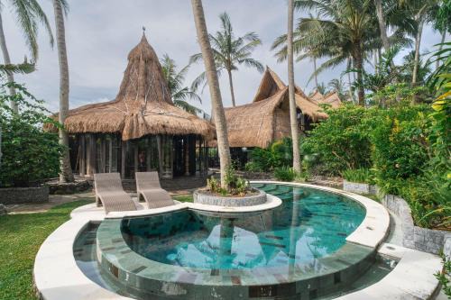 Kerambitan Apartment | Authentic beachfront Villa Owl