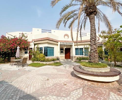 Mirdif House | Authentic Emirati Stay