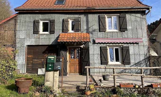 Lepuix House | Authentical Bicentennial 3-Bed House in Lepuix
