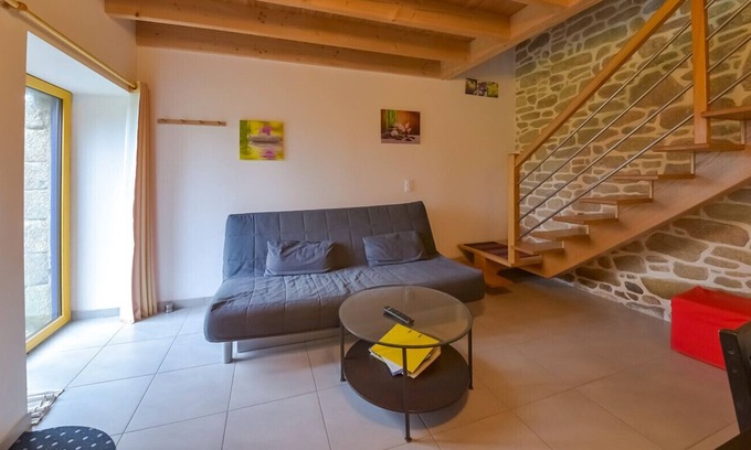 Sulniac House | Authenticity and relaxation at the pool in Sulniac