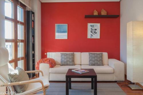 Cimadevilla Apartment | AV Ave María 9