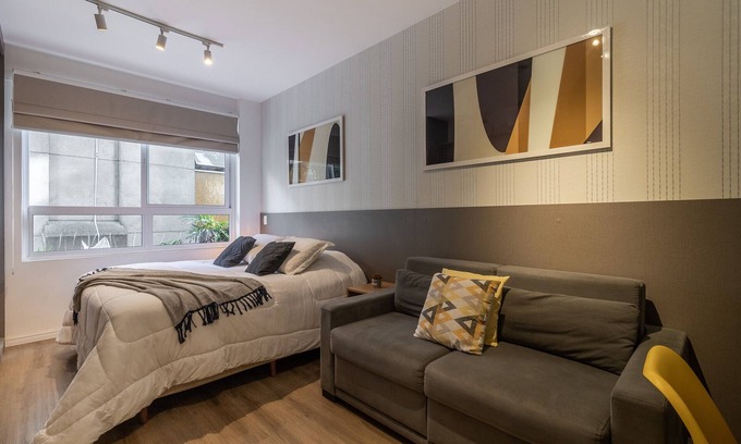 Consolacao Apartment | AV0111 - Charming with AC near subway