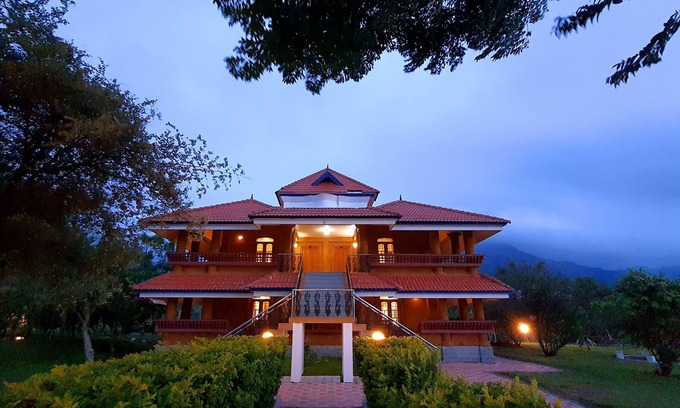 Masinagudi Hotel | Avadale Masinagudi - Stag Groups Not Allowed