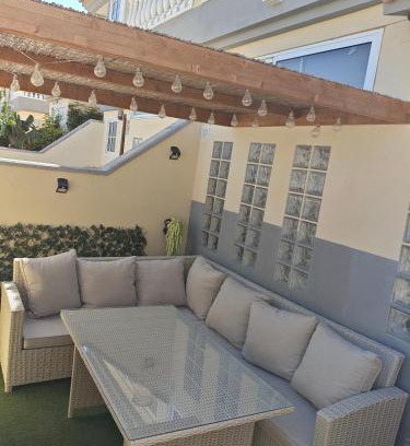 Arenas del Mar Apartment | Avenue Study