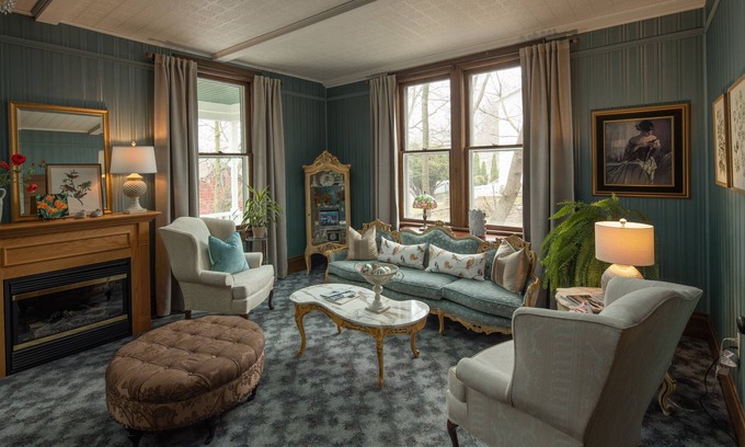 Galena Bed & Breakfast | Avery On Prospect Hill Guest House