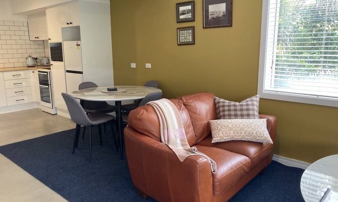 Avoca Beach Apartment | Avoca Beach Guesthouse